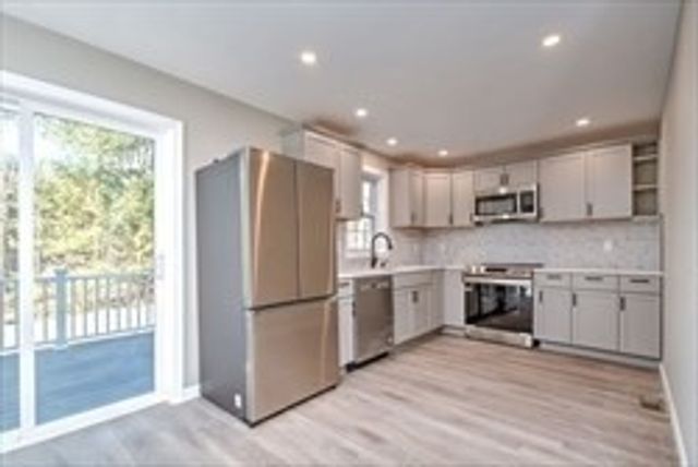 13 Showell Pond Road, Sandown, NH 03841