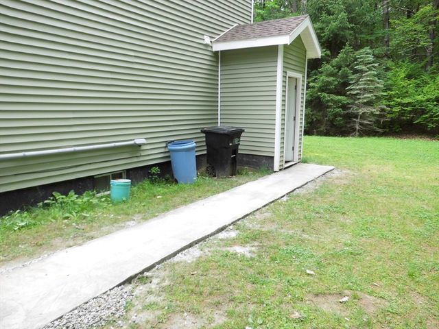 13 Showell Pond Road, Sandown, NH 03841