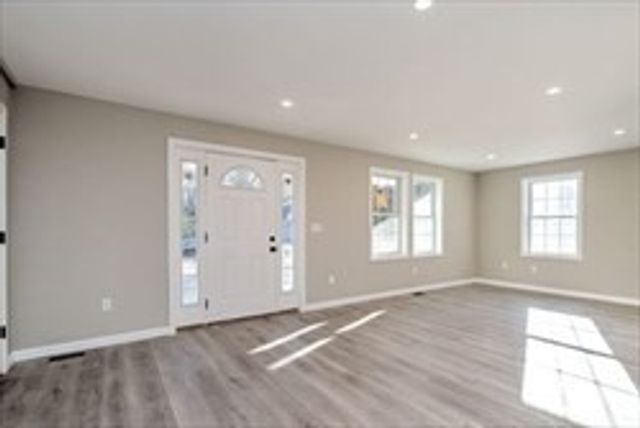 13 Showell Pond Road, Sandown, NH 03841