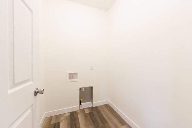 32787 Bradeen Avenue, Paw Paw, MI 49079