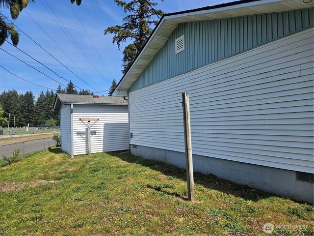 1635 Jackson Street, Shelton, WA 98584