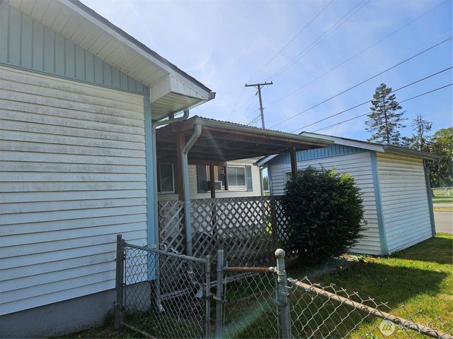 1635 Jackson Street, Shelton, WA 98584