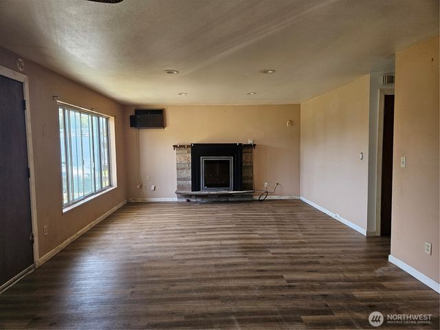 1635 Jackson Street, Shelton, WA 98584