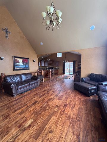 188 OAK RIDGE RD, Spearfish, SD 57783