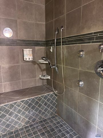 188 OAK RIDGE RD, Spearfish, SD 57783