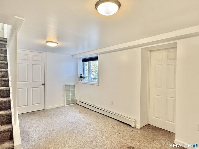 406 Lakeside Drive, Bridgeport, CT 06606