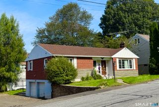 406 Lakeside Drive, Bridgeport, CT 06606