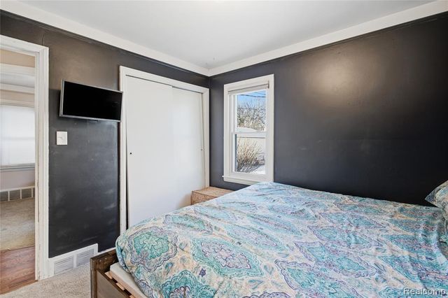 24100 Ross Street, Dearborn, MI 48124