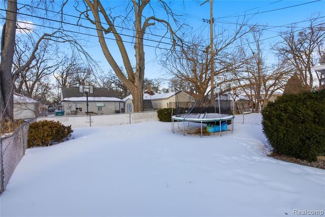 24100 Ross Street, Dearborn, MI 48124