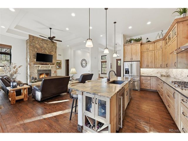 1372 Kenosha Dr, Larkspur, CO 80118