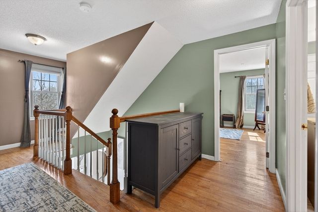 12 Hammond Farm Rd, Haverhill, MA 01832