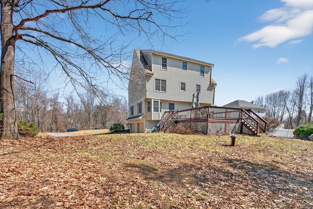 12 Hammond Farm Rd, Haverhill, MA 01832