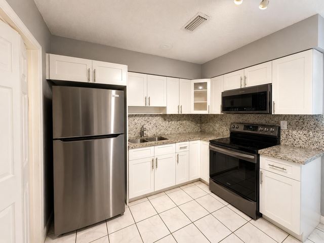 6960 SW 18TH Court, North Lauderdale, FL 33068
