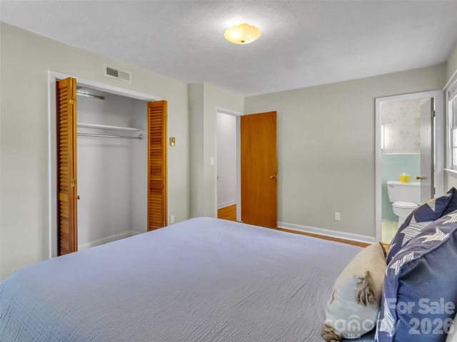 250 Reeves Cove Road, Candler, NC 28715