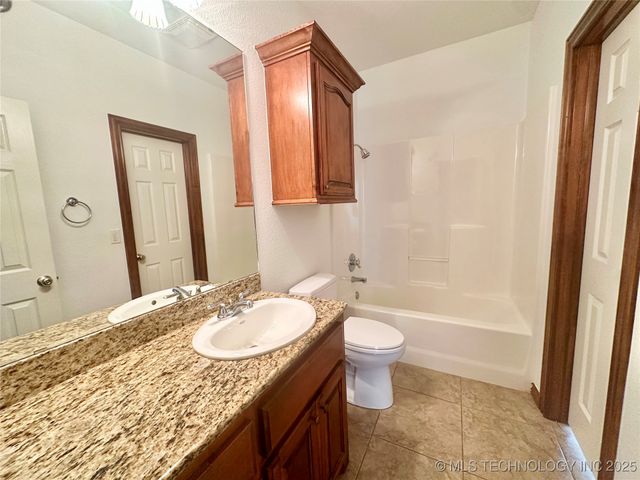 2013 State Hwy 9A, Eufaula, OK 74432