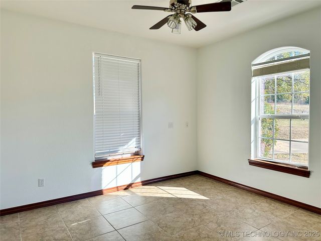 2013 State Hwy 9A, Eufaula, OK 74432