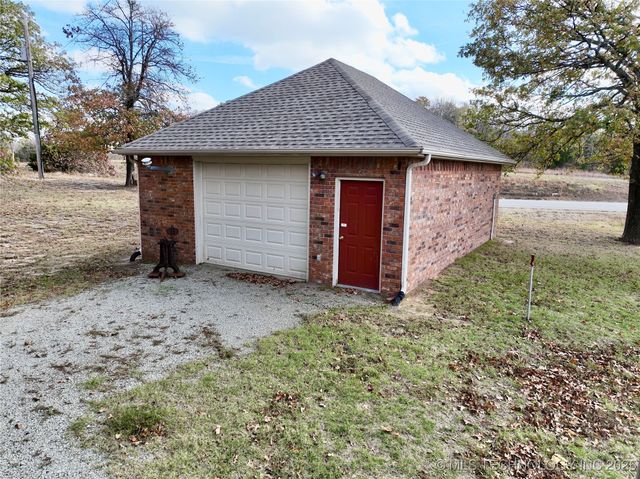 2013 State Hwy 9A, Eufaula, OK 74432