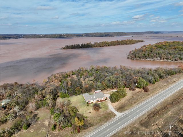 2013 State Hwy 9A, Eufaula, OK 74432