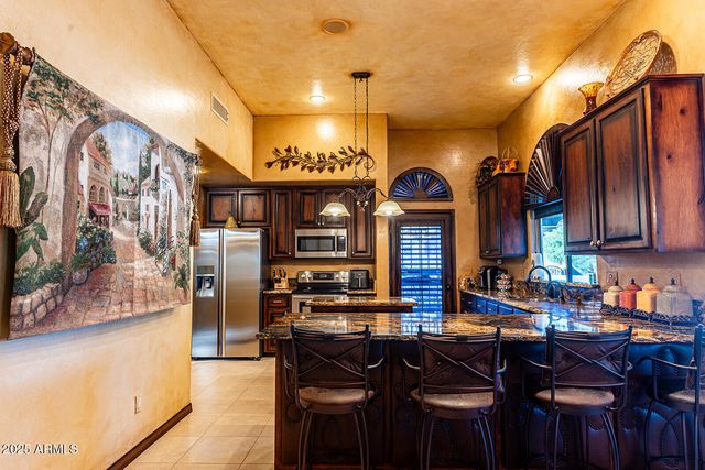 8352 E Canyon Estates Circle, Gold Canyon, AZ 85118