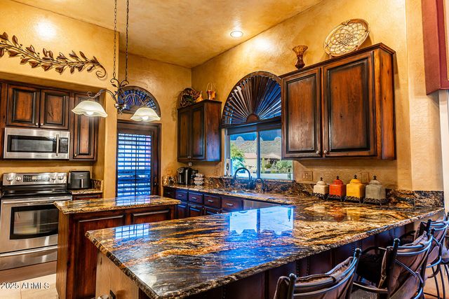 8352 E Canyon Estates Circle, Gold Canyon, AZ 85118