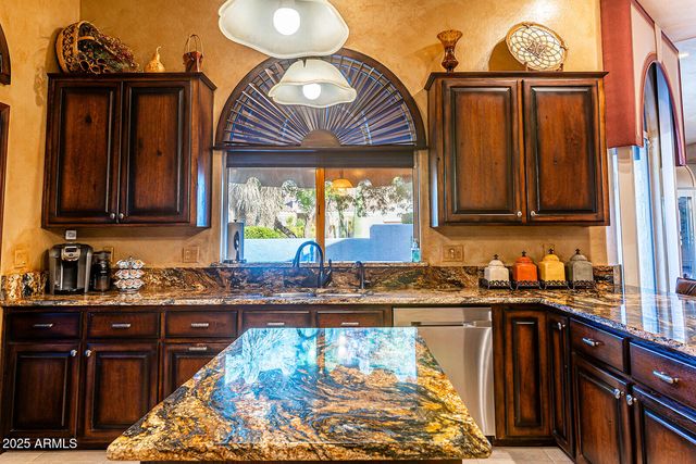 8352 E Canyon Estates Circle, Gold Canyon, AZ 85118