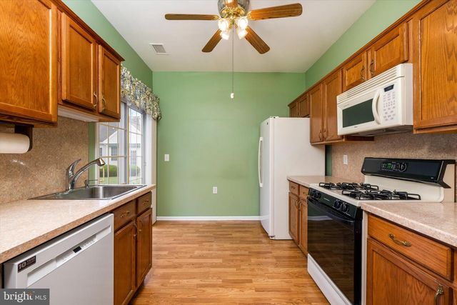 101 MEADOWLARK DR, Hamilton, NJ 08690