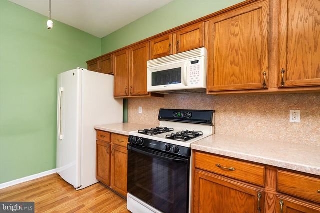 101 MEADOWLARK DR, Hamilton, NJ 08690