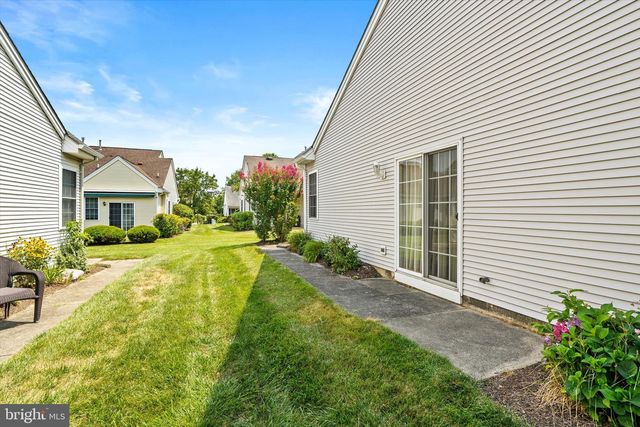 101 MEADOWLARK DR, Hamilton, NJ 08690