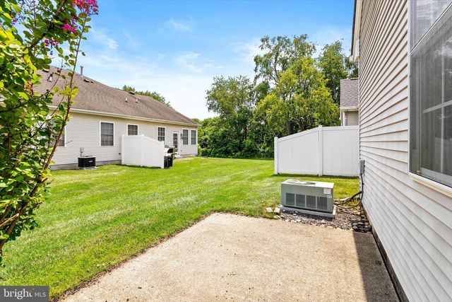 101 MEADOWLARK DR, Hamilton, NJ 08690