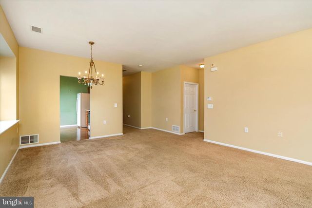 101 MEADOWLARK DR, Hamilton, NJ 08690