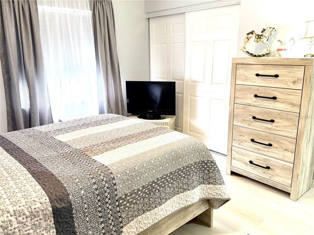 1026 83RD TERRACE N 1026, St Petersburg, FL 33702