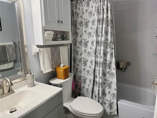 1026 83RD TERRACE N 1026, St Petersburg, FL 33702