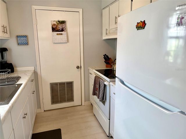 1026 83RD TERRACE N 1026, St Petersburg, FL 33702