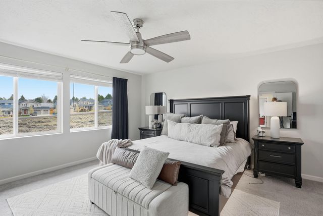 4015 SW Quartz Place, Redmond, OR 97756