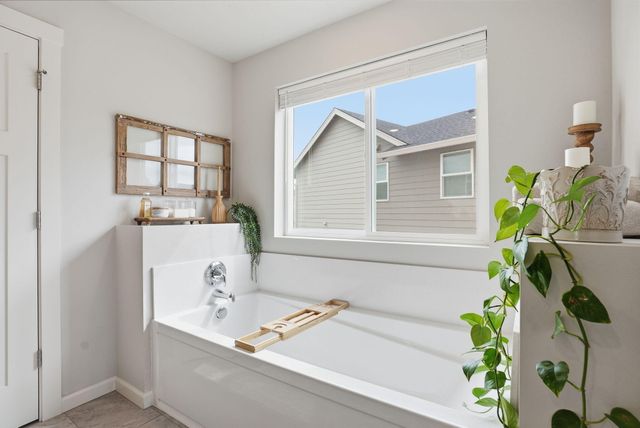 4015 SW Quartz Place, Redmond, OR 97756