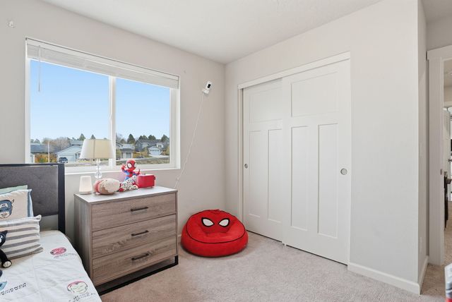 4015 SW Quartz Place, Redmond, OR 97756