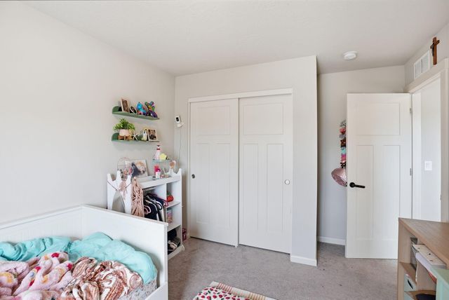 4015 SW Quartz Place, Redmond, OR 97756