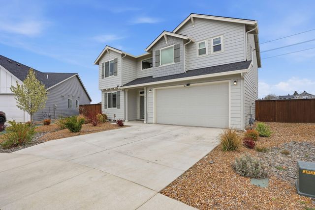 4015 SW Quartz Place, Redmond, OR 97756