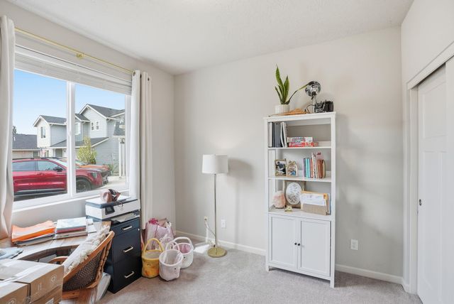 4015 SW Quartz Place, Redmond, OR 97756