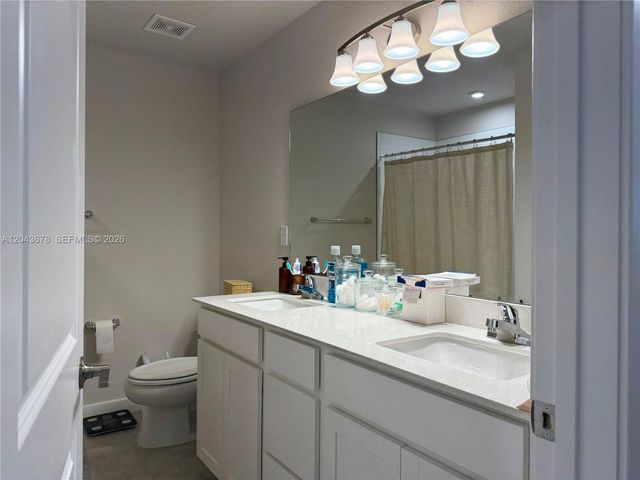 1057 NW 5th St 1057, Florida City, FL 33034