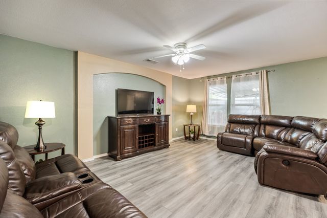 600 Saint Luke Street, Terrell, TX 75160