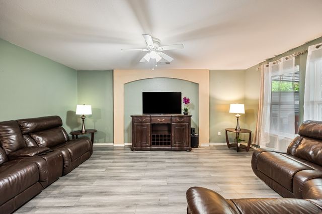 600 Saint Luke Street, Terrell, TX 75160