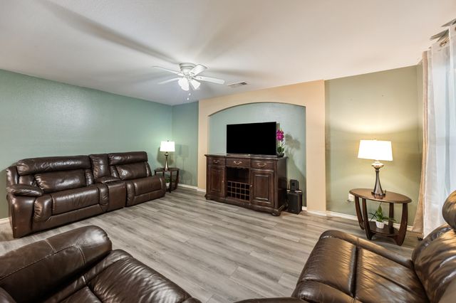 600 Saint Luke Street, Terrell, TX 75160