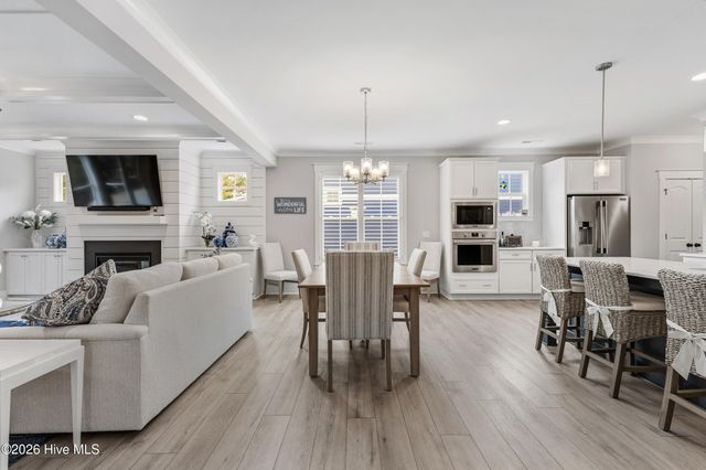 2165 Palm Pointe NE, Leland, NC 28451