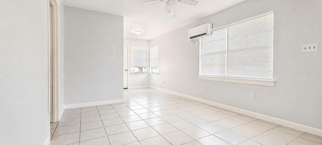 7818 Oak Knoll Lane Lane A, Houston, TX 77028