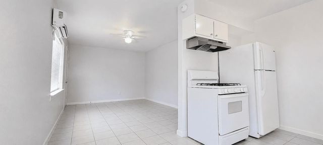 7818 Oak Knoll Lane Lane A, Houston, TX 77028