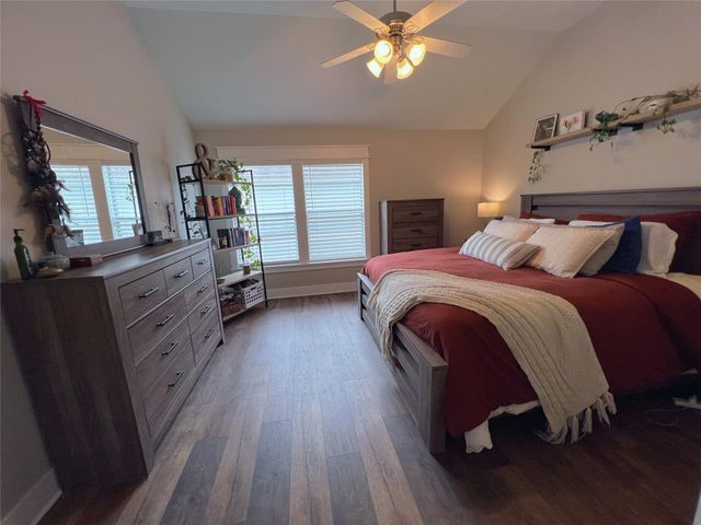 1728 Bevis Street, Houston, TX 77008
