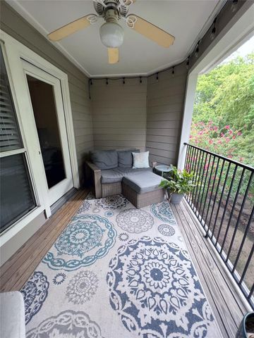 1728 Bevis Street, Houston, TX 77008
