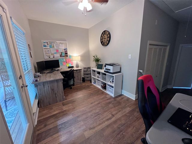 1728 Bevis Street, Houston, TX 77008