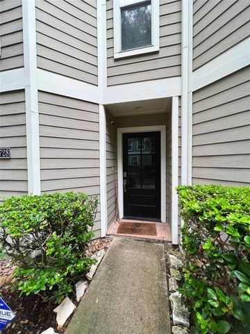 1728 Bevis Street, Houston, TX 77008